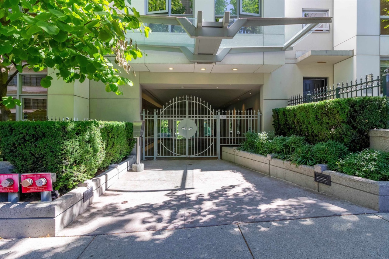 1706 1420 W GEORGIA STREET 31
