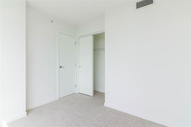 1611 13350 CENTRAL AVENUE, Surrey 14