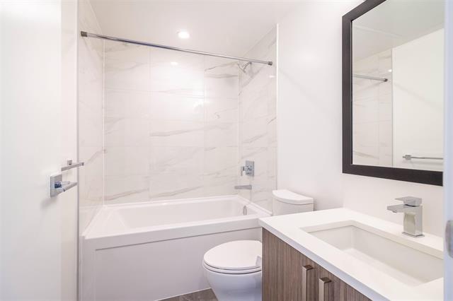 1611 13350 CENTRAL AVENUE, Surrey 23