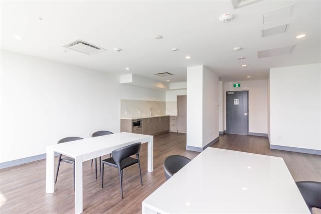 1611 13350 CENTRAL AVENUE, Surrey 30