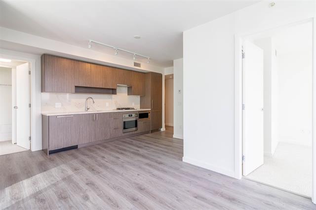 1611 13350 CENTRAL AVENUE, Surrey 5