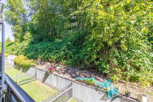302 4833 BRENTWOOD DRIVE 11