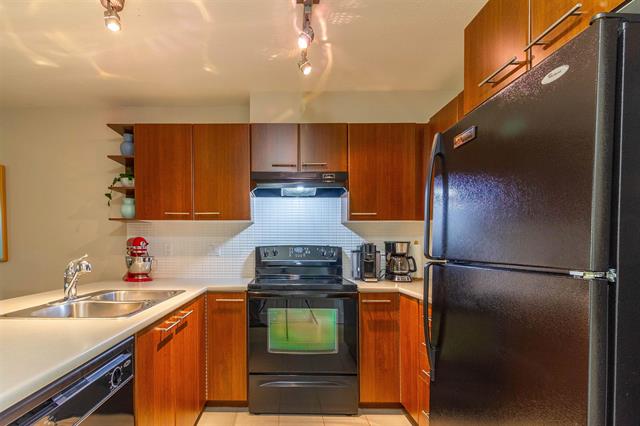 302 4833 BRENTWOOD DRIVE 16