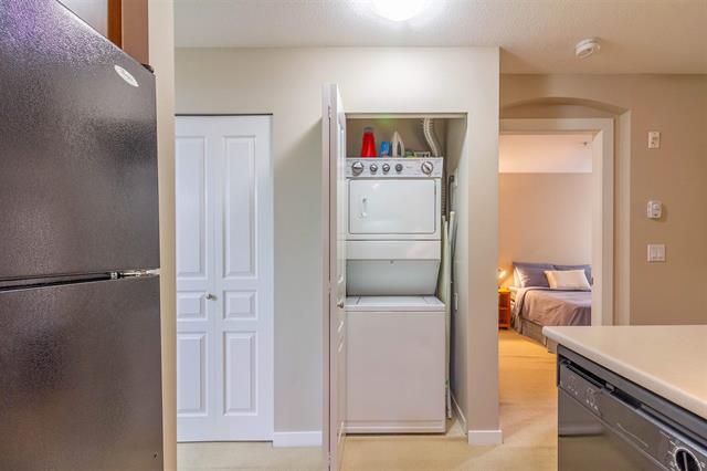 302 4833 BRENTWOOD DRIVE 25