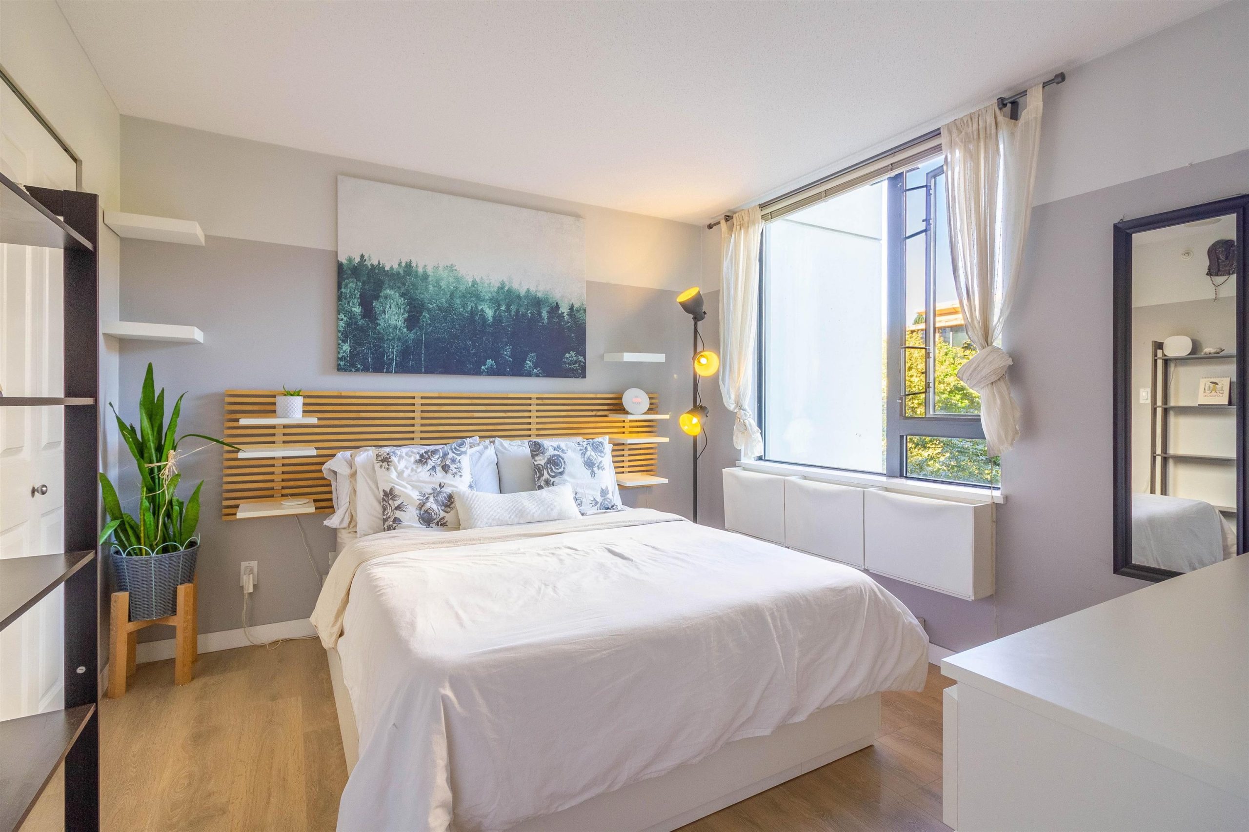 310 3588 CROWLEY DRIVE, VANCOUVER 13