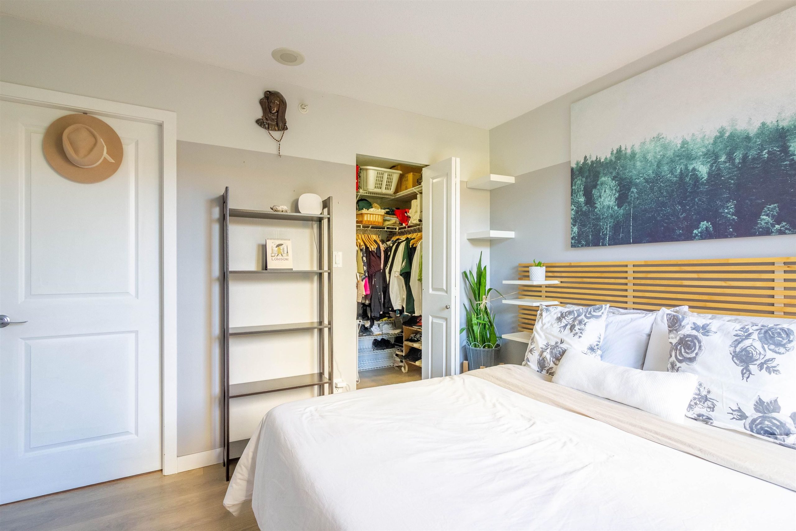 310 3588 CROWLEY DRIVE, VANCOUVER 15