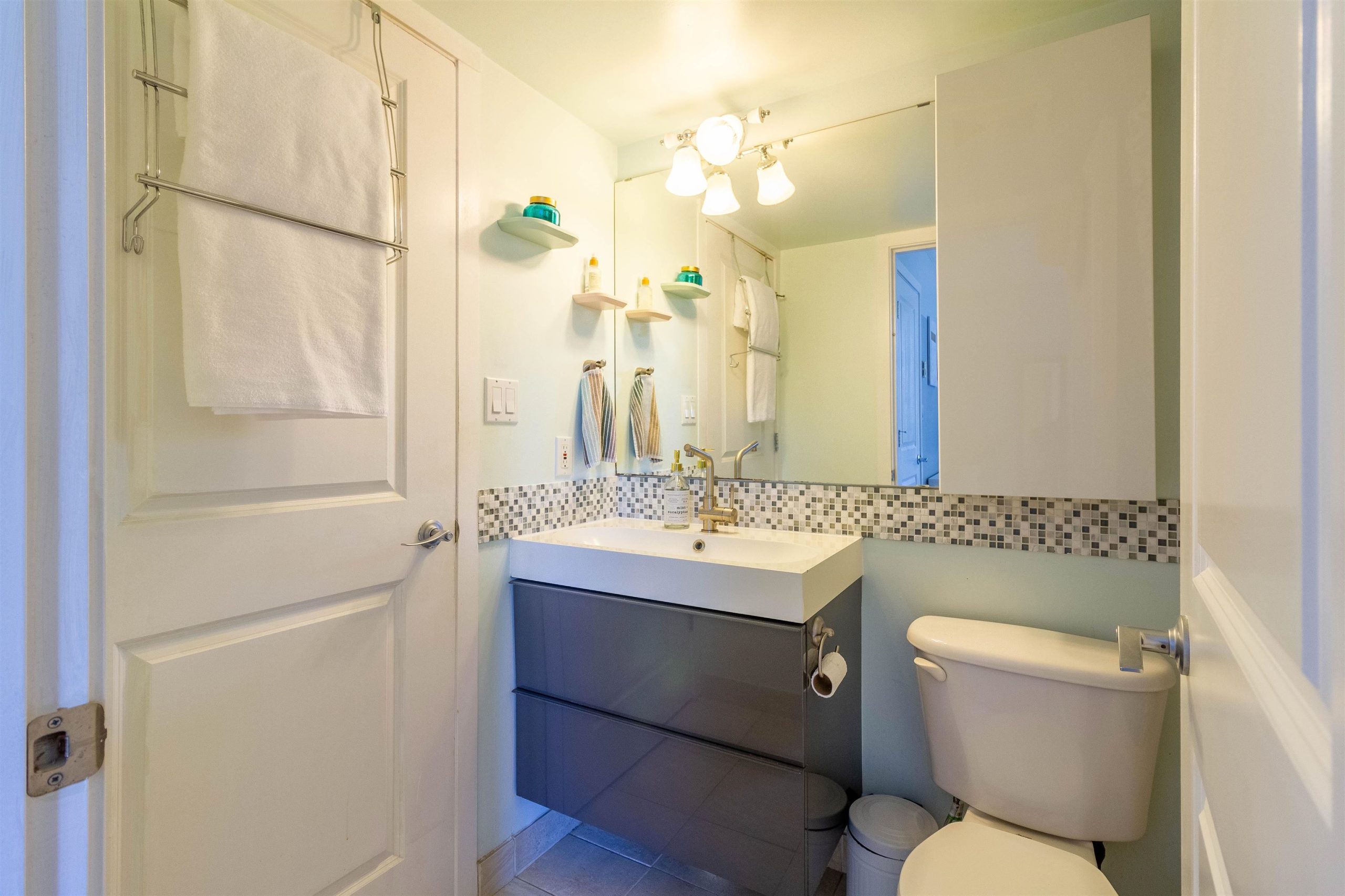 310 3588 CROWLEY DRIVE, VANCOUVER 20