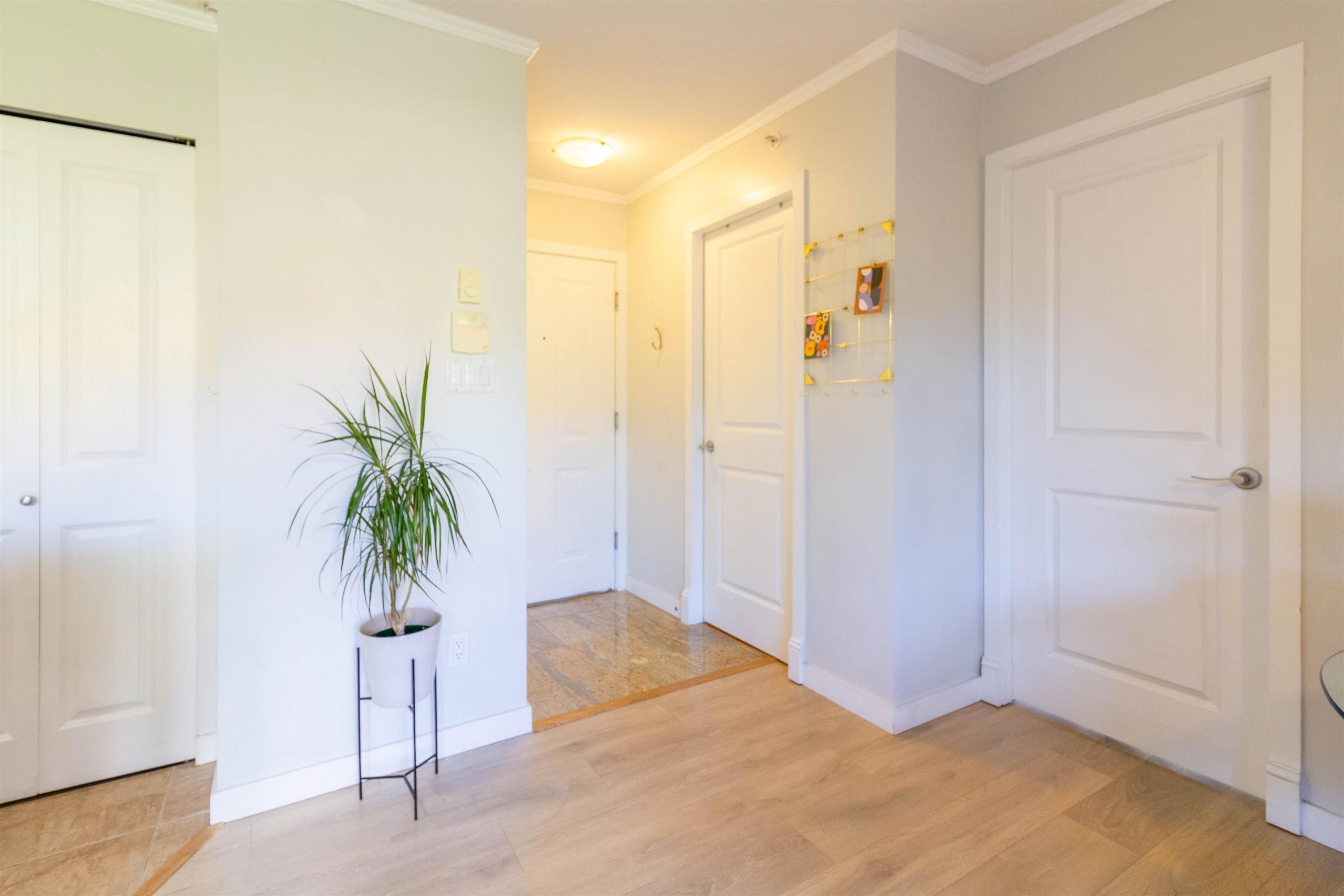 310 3588 CROWLEY DRIVE, VANCOUVER 23