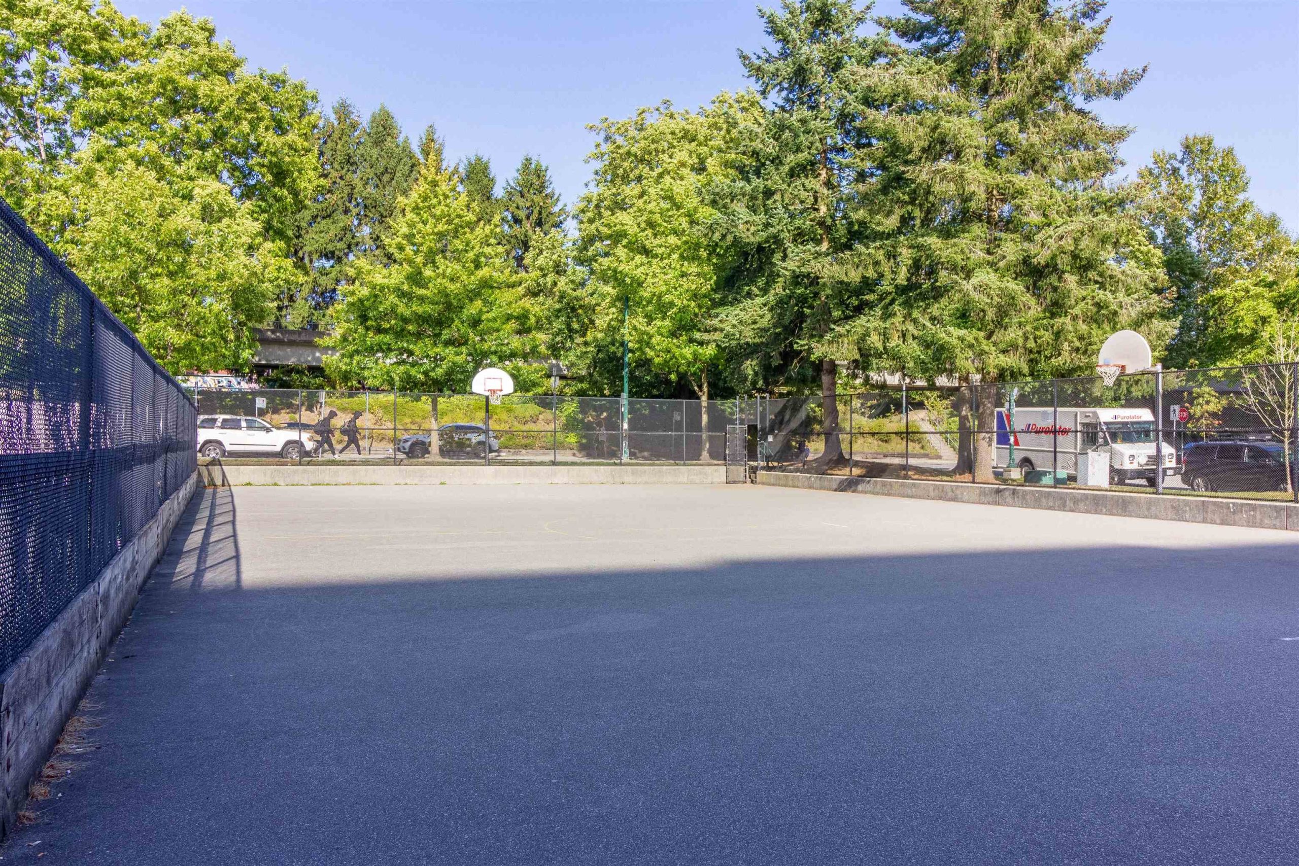 310 3588 CROWLEY DRIVE, VANCOUVER 33