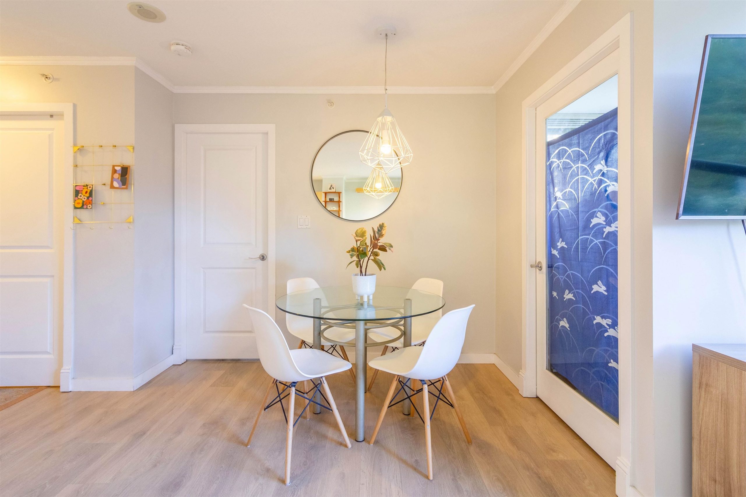 310 3588 CROWLEY DRIVE, VANCOUVER 7