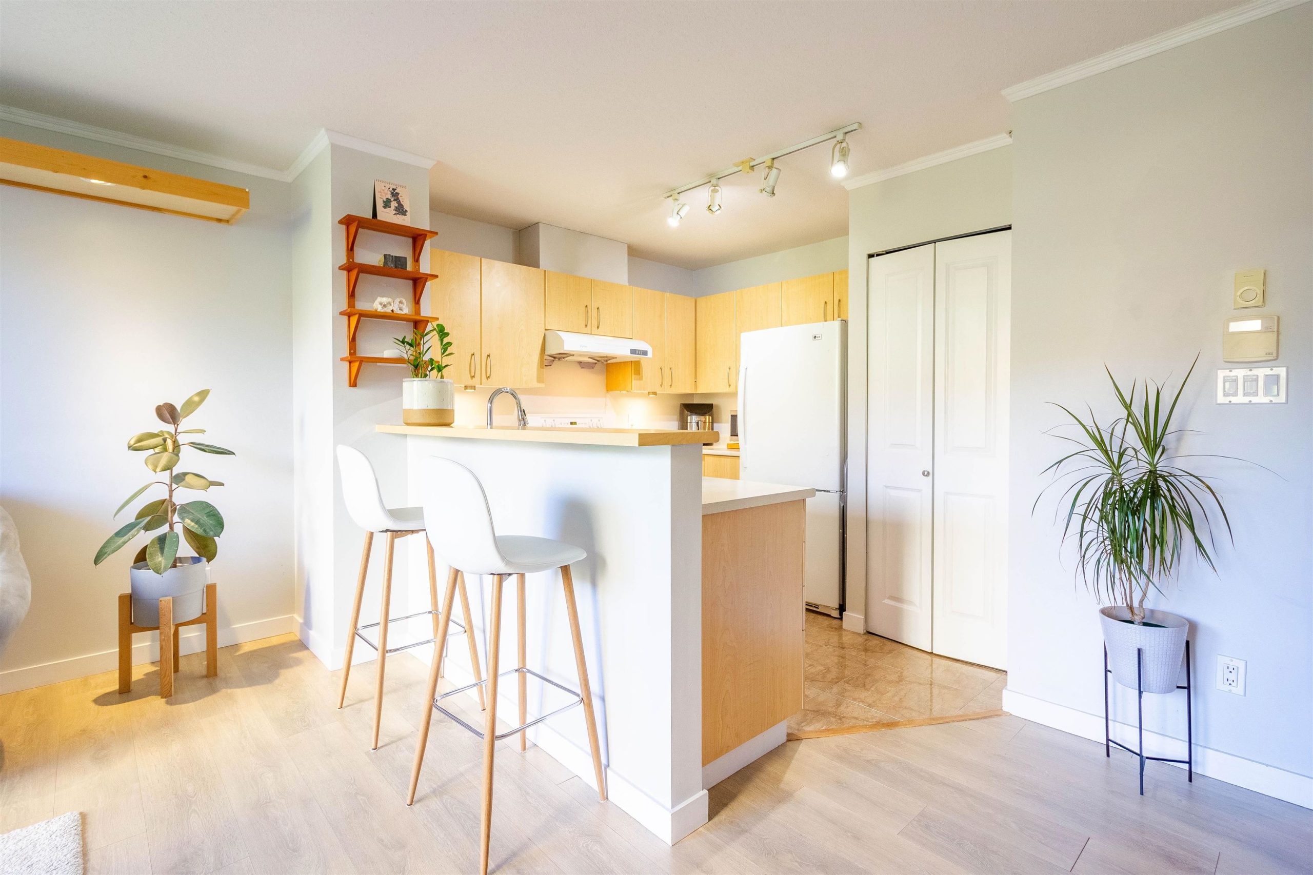 310 3588 CROWLEY DRIVE, VANCOUVER 8