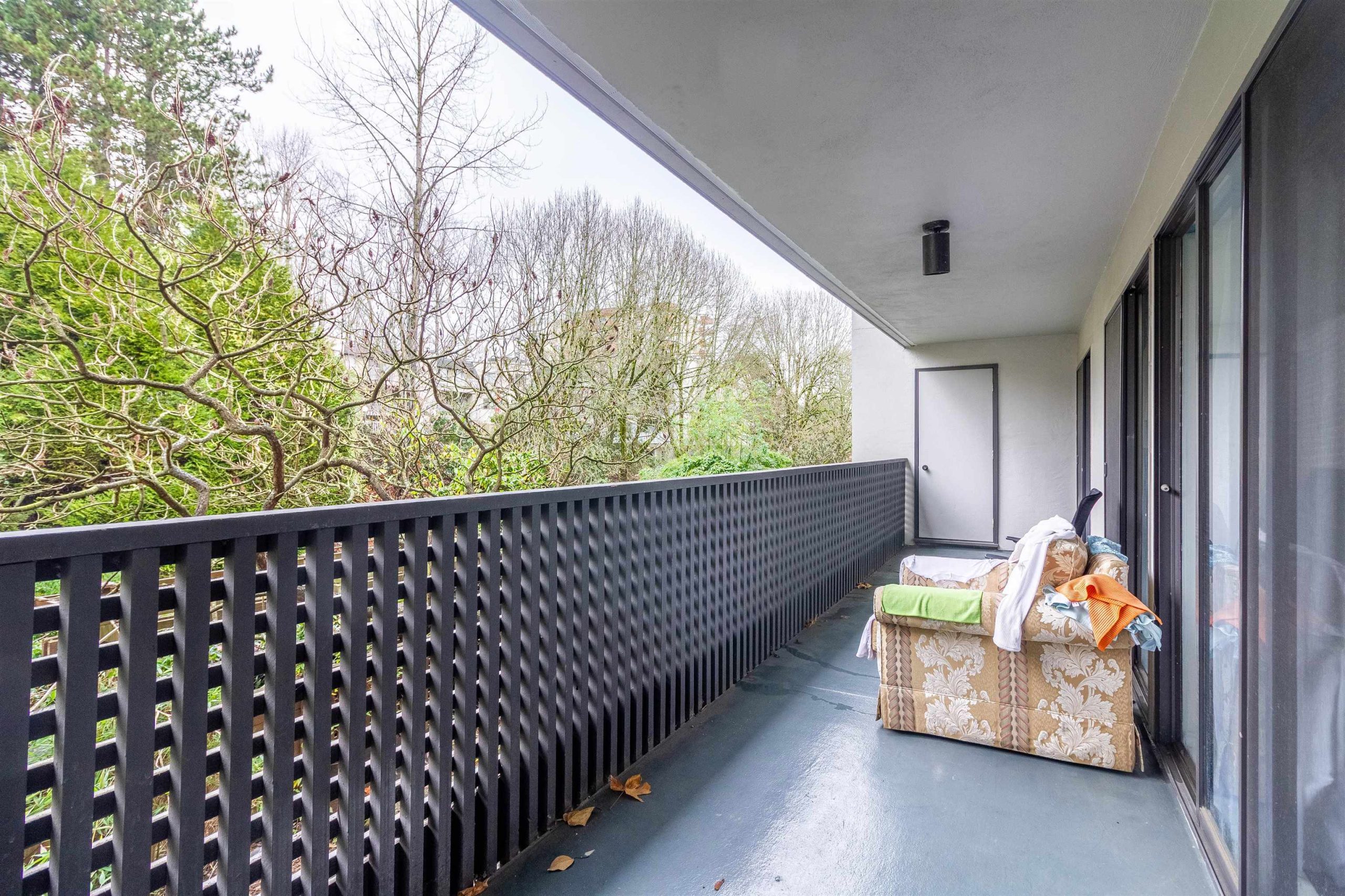 220 1945 WOODWAY PLACE, Burnaby 16