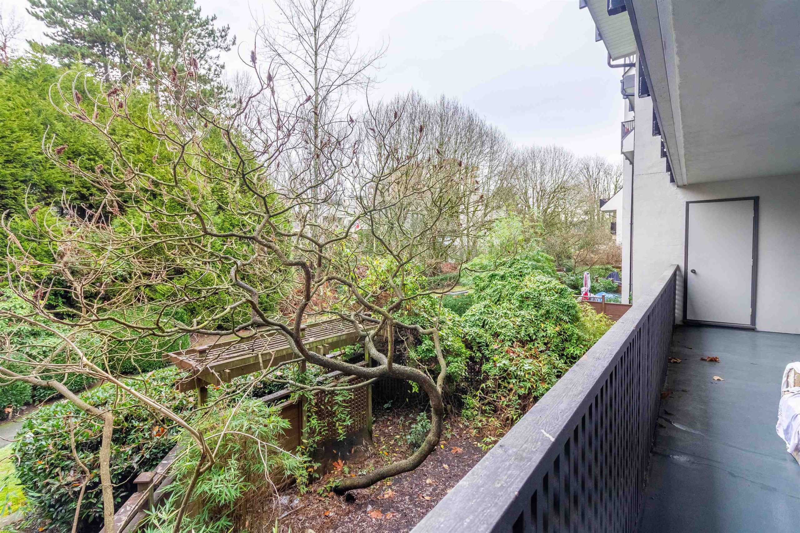 220 1945 WOODWAY PLACE, Burnaby 17