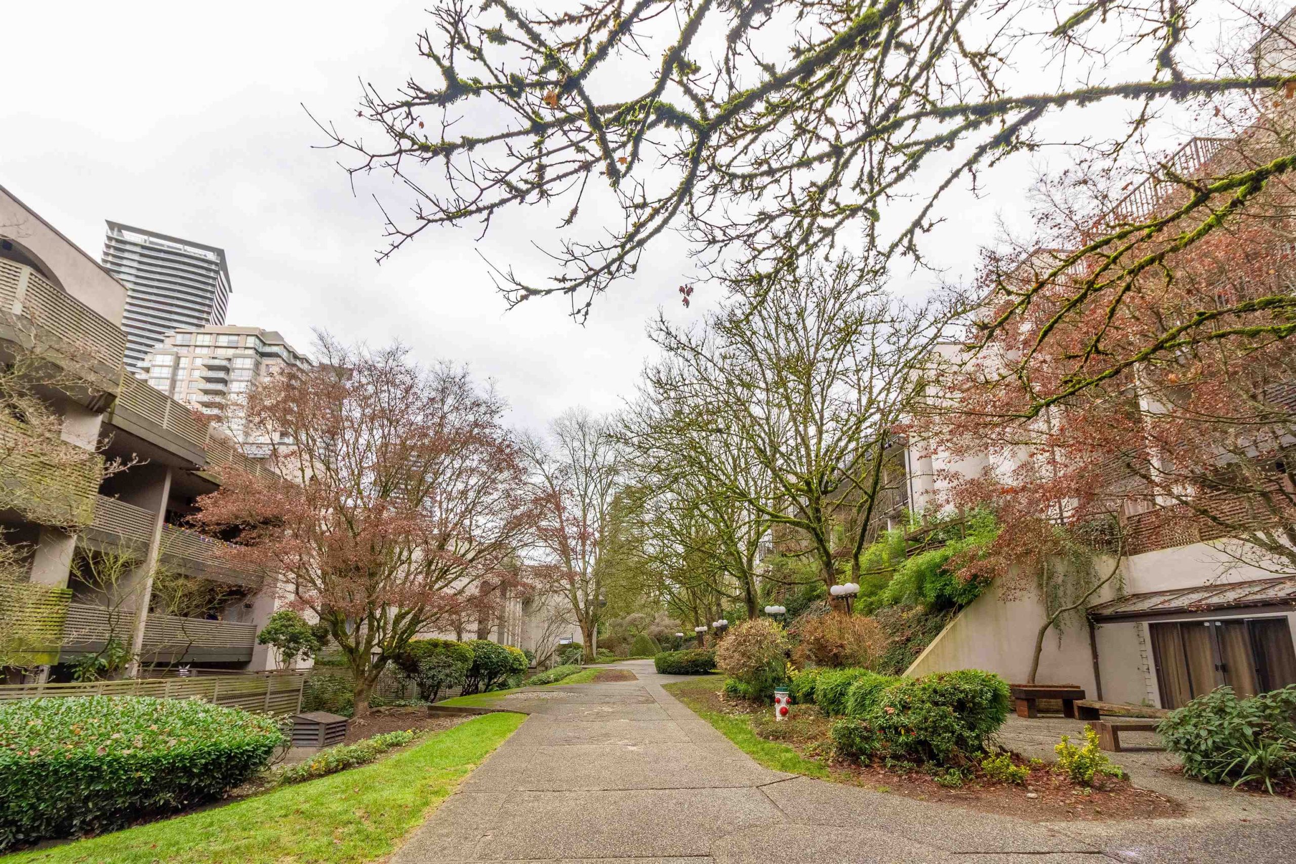 220 1945 WOODWAY PLACE, Burnaby 29