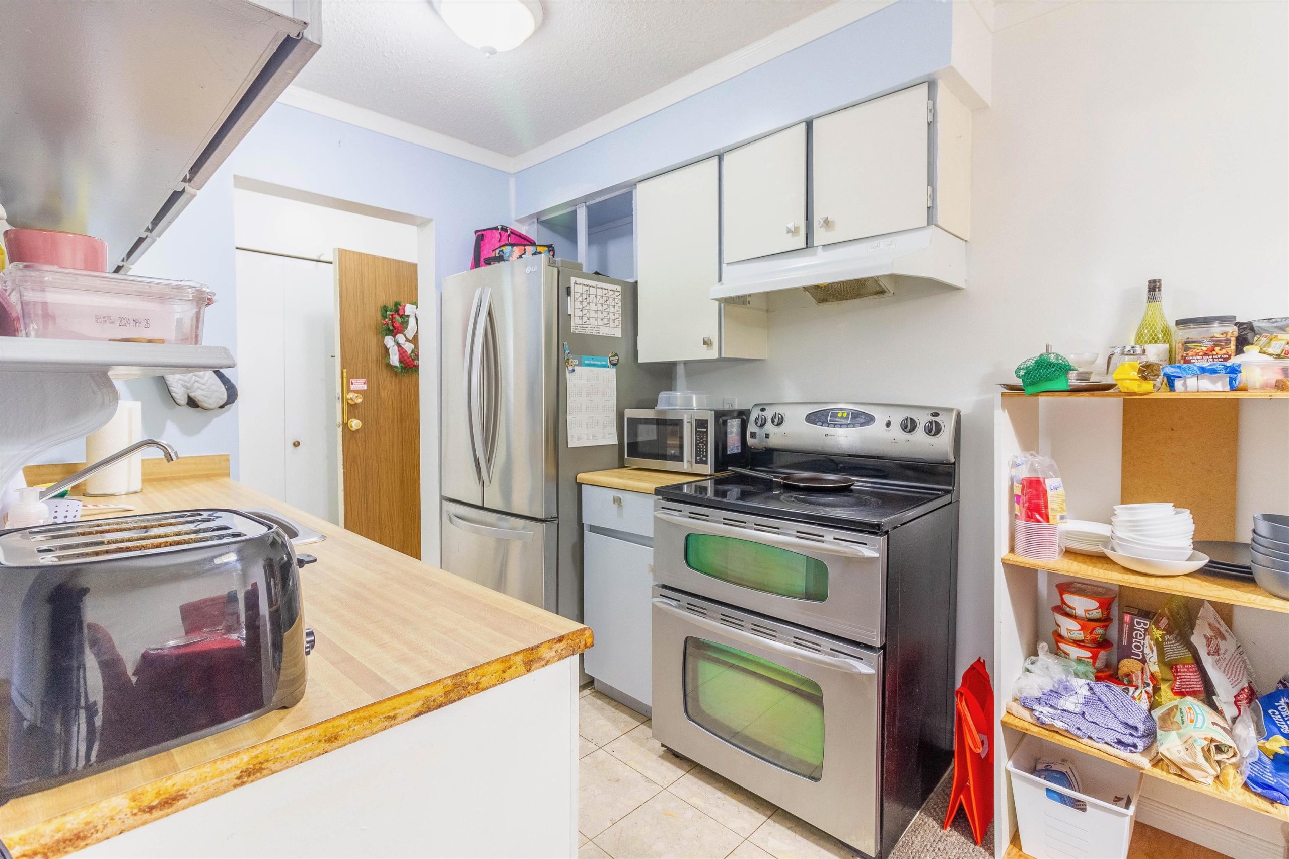 220 1945 WOODWAY PLACE, Burnaby 8