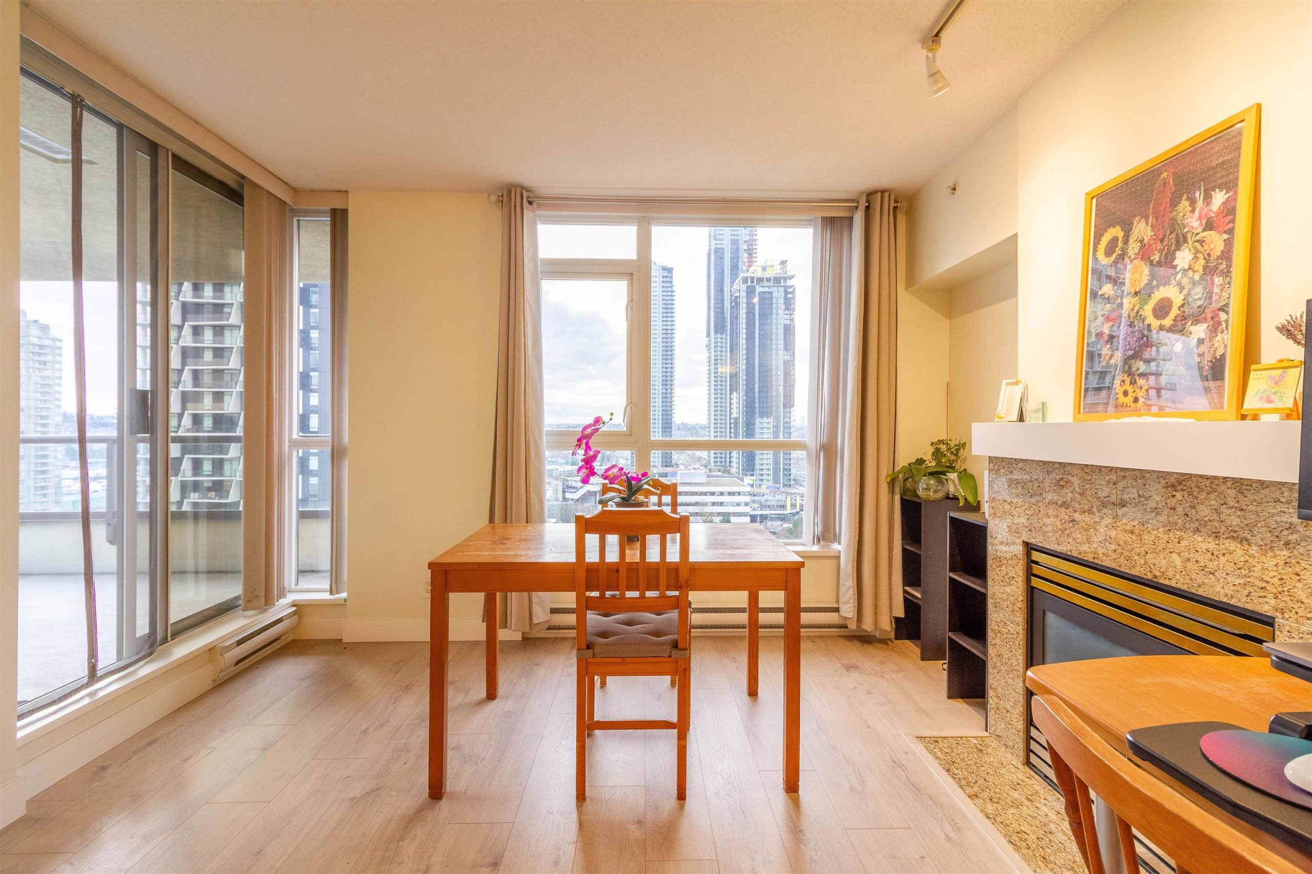 1703 2138 MADISON AVENUE 6