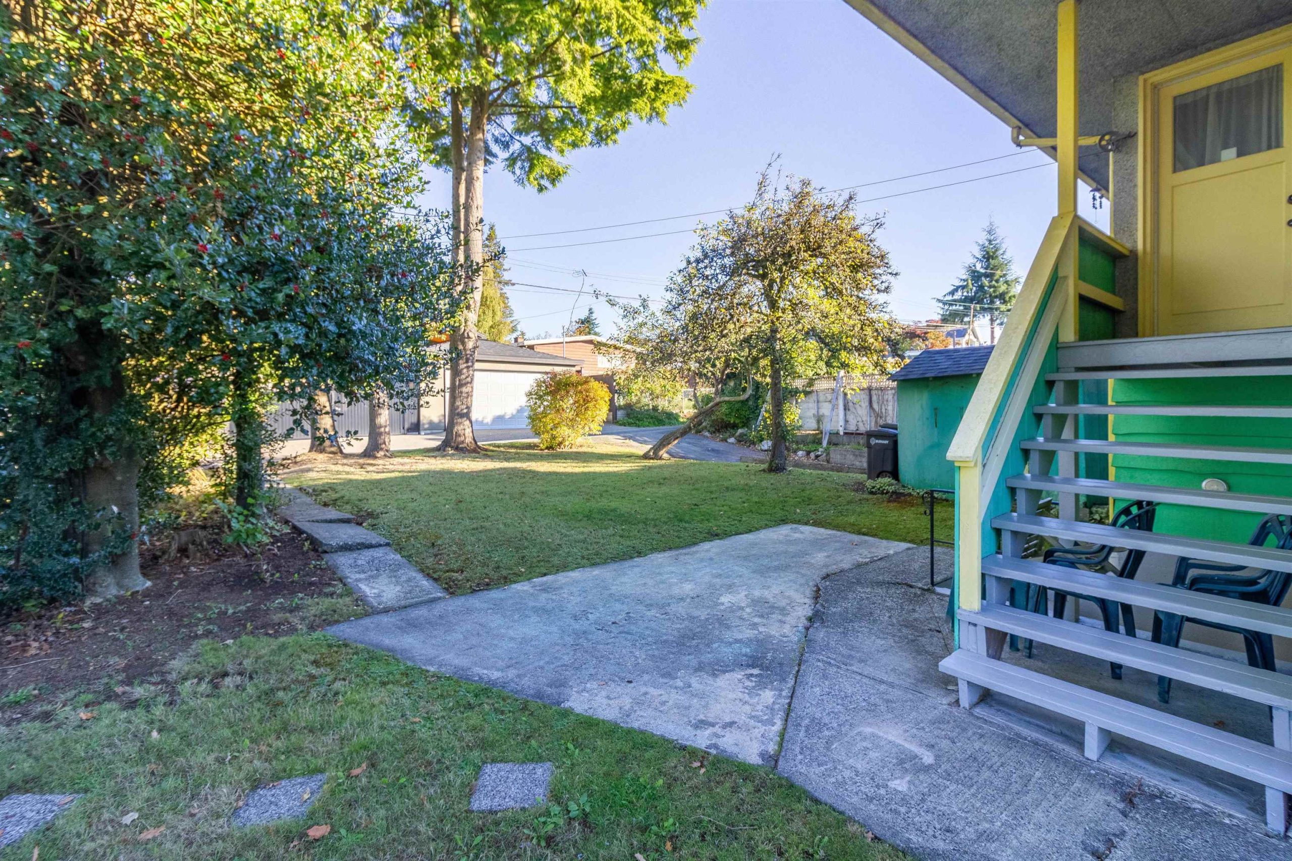 6503 Winch St, Burnaby 18
