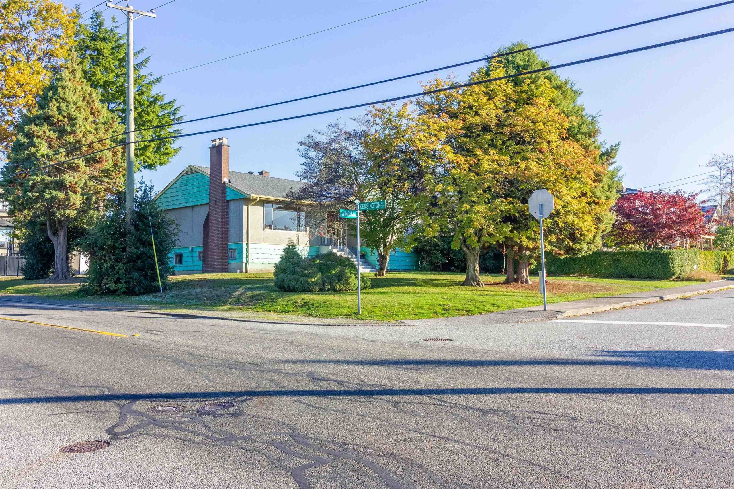 6503 Winch St, Burnaby 24