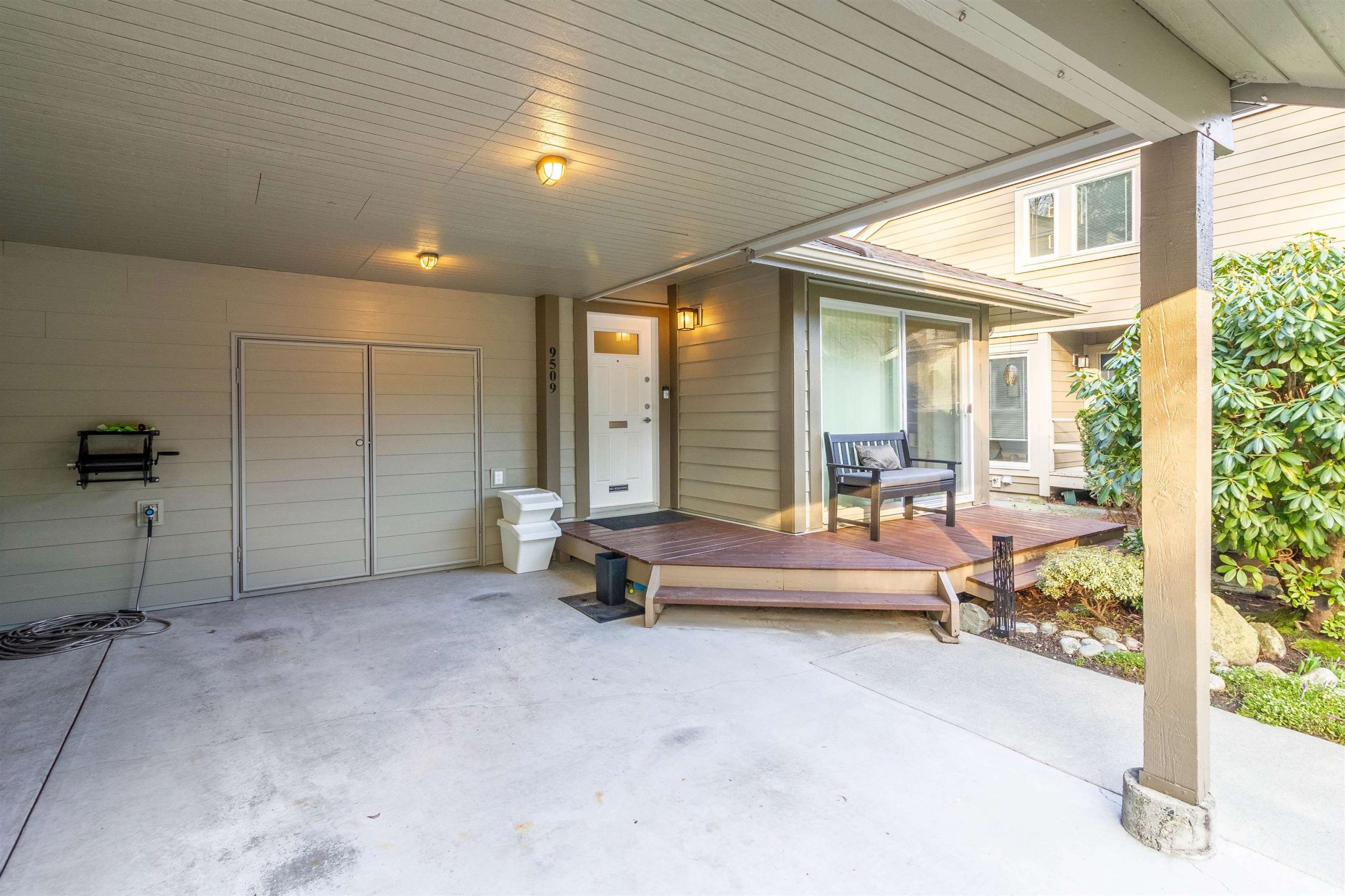 9509 WILLOWLEAF PLACE, BURNABY 37