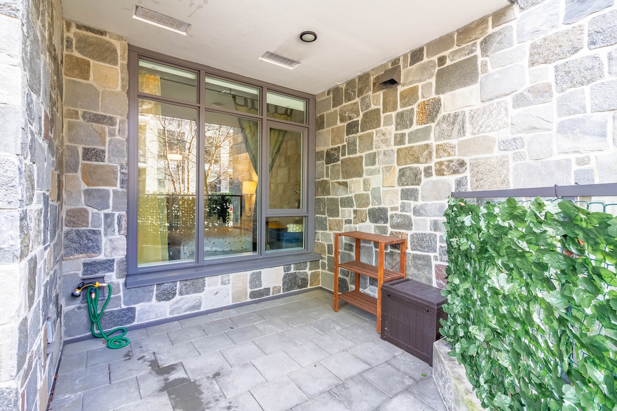 101 2738 LIBRARY LANE 24