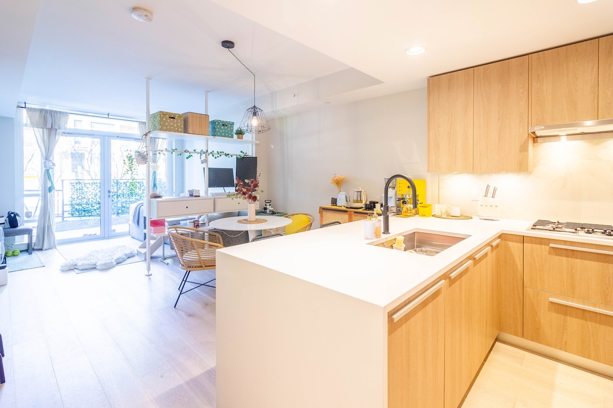 101 2738 LIBRARY LANE 6
