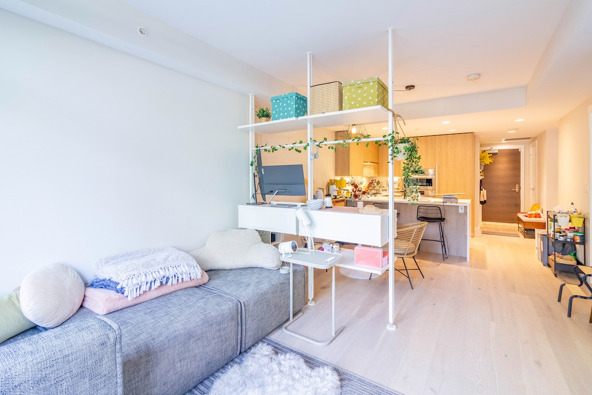 101 2738 LIBRARY LANE 9