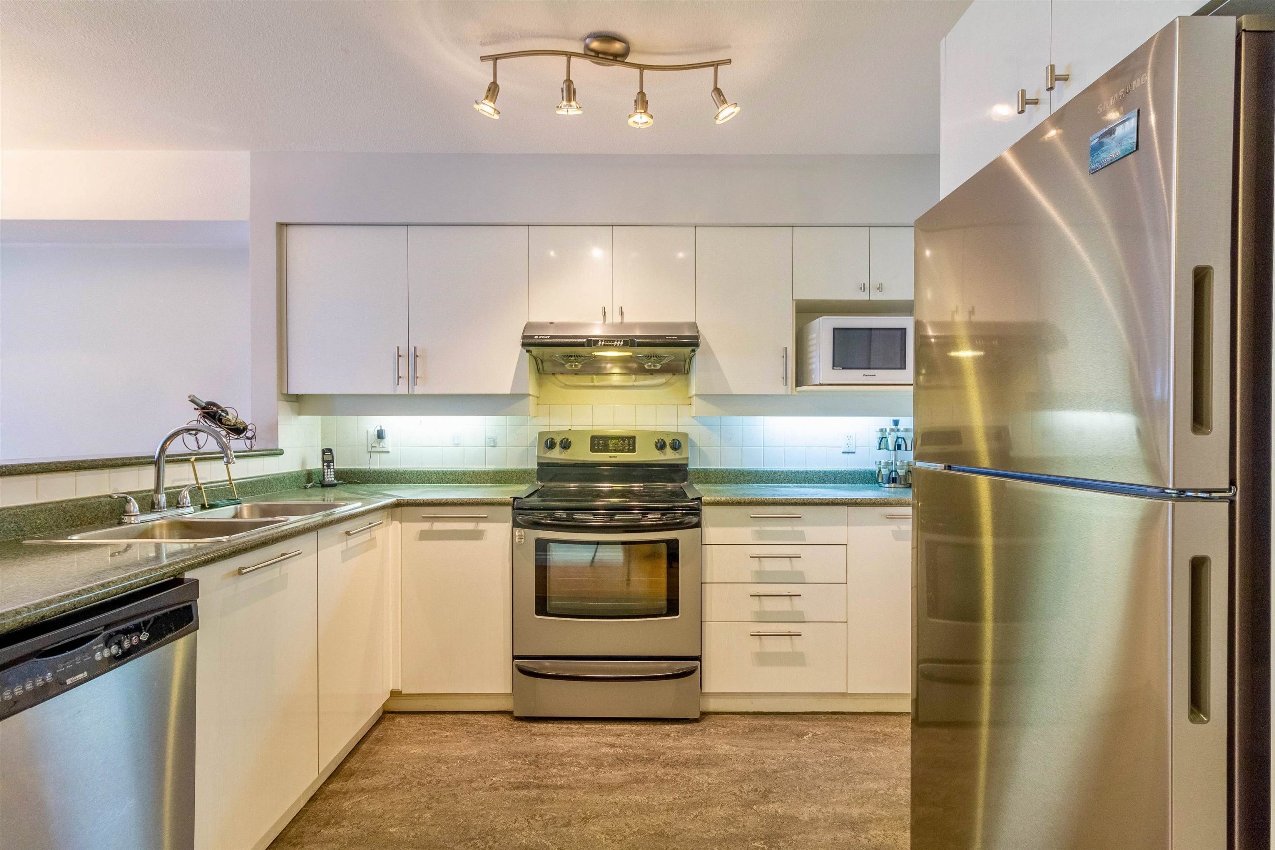 306B 7025 STRIDE AVENUE 12