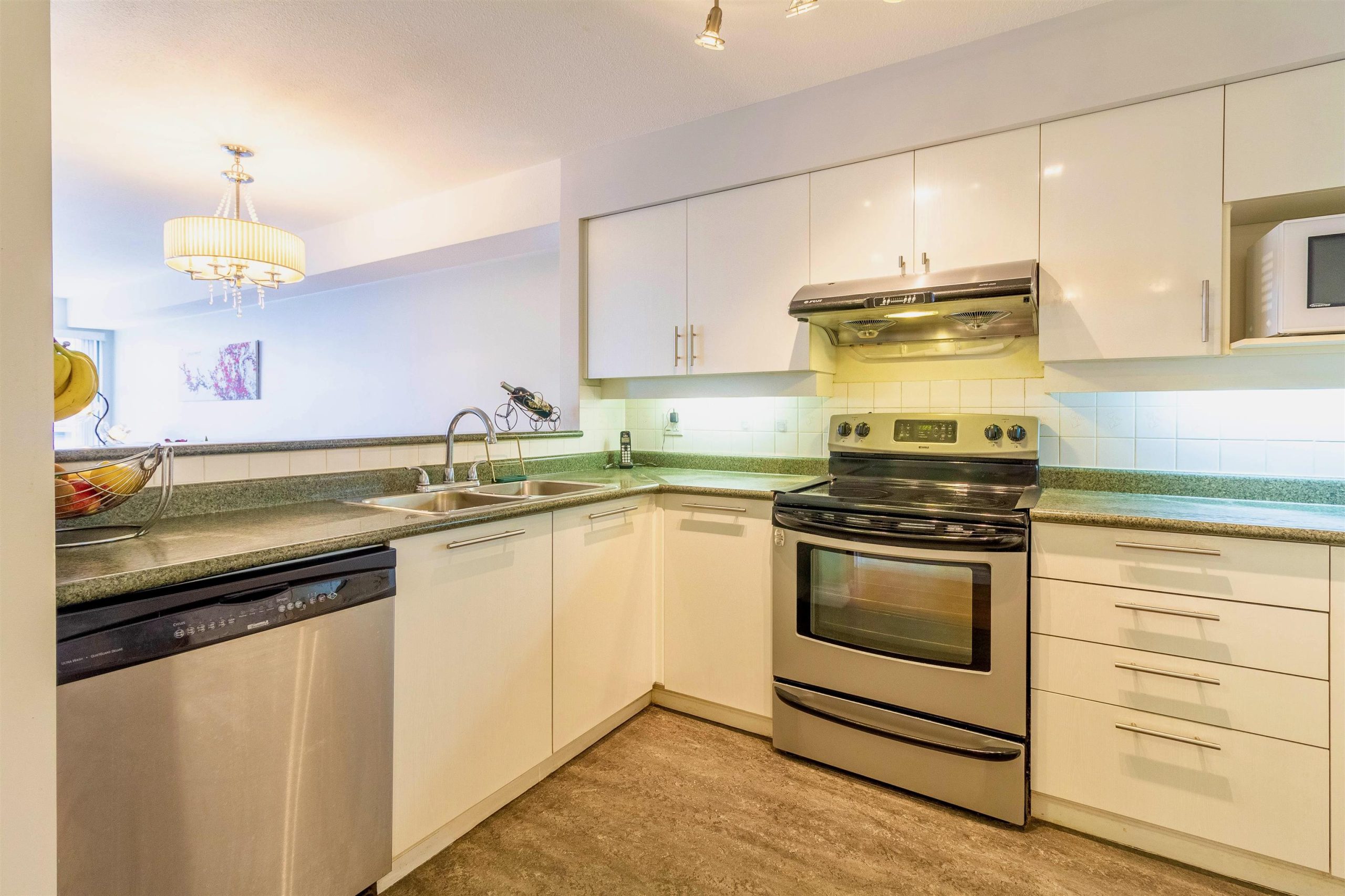 306B 7025 STRIDE AVENUE 13