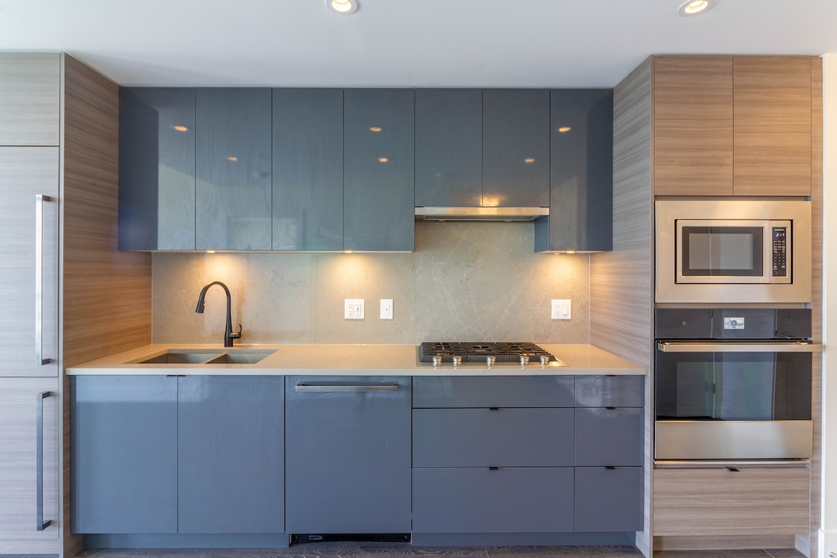 1301 3438 SAWMILL CRESCENT, VANCOUVER 7