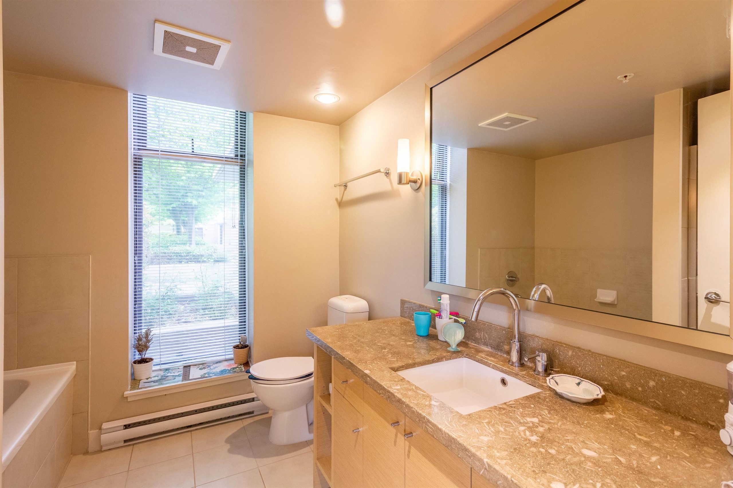 11 6333 KATSURA STREET 14