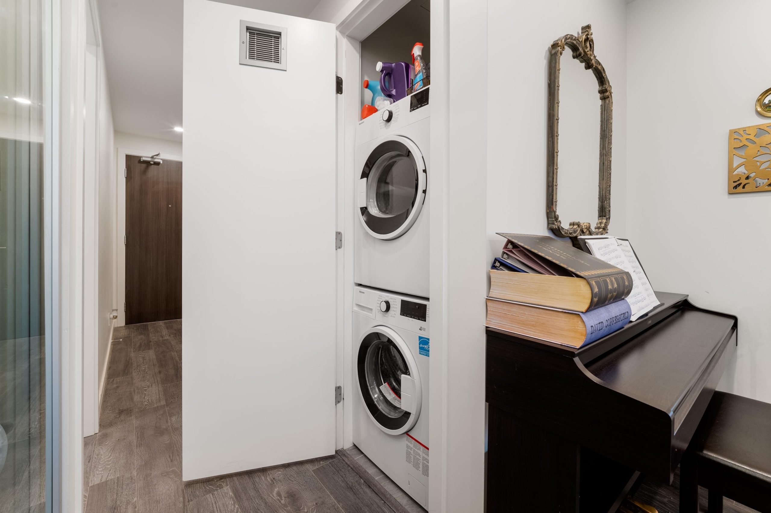 1409 5333 GORING STREET 10