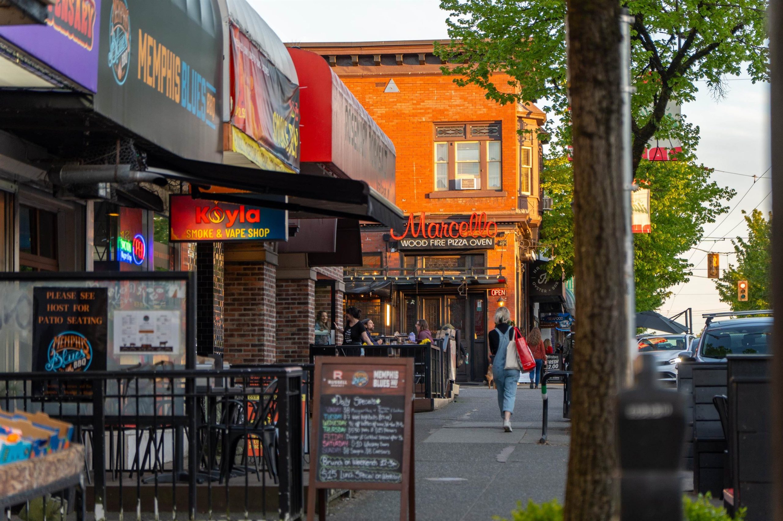 610 2235 E BROADWAY 20