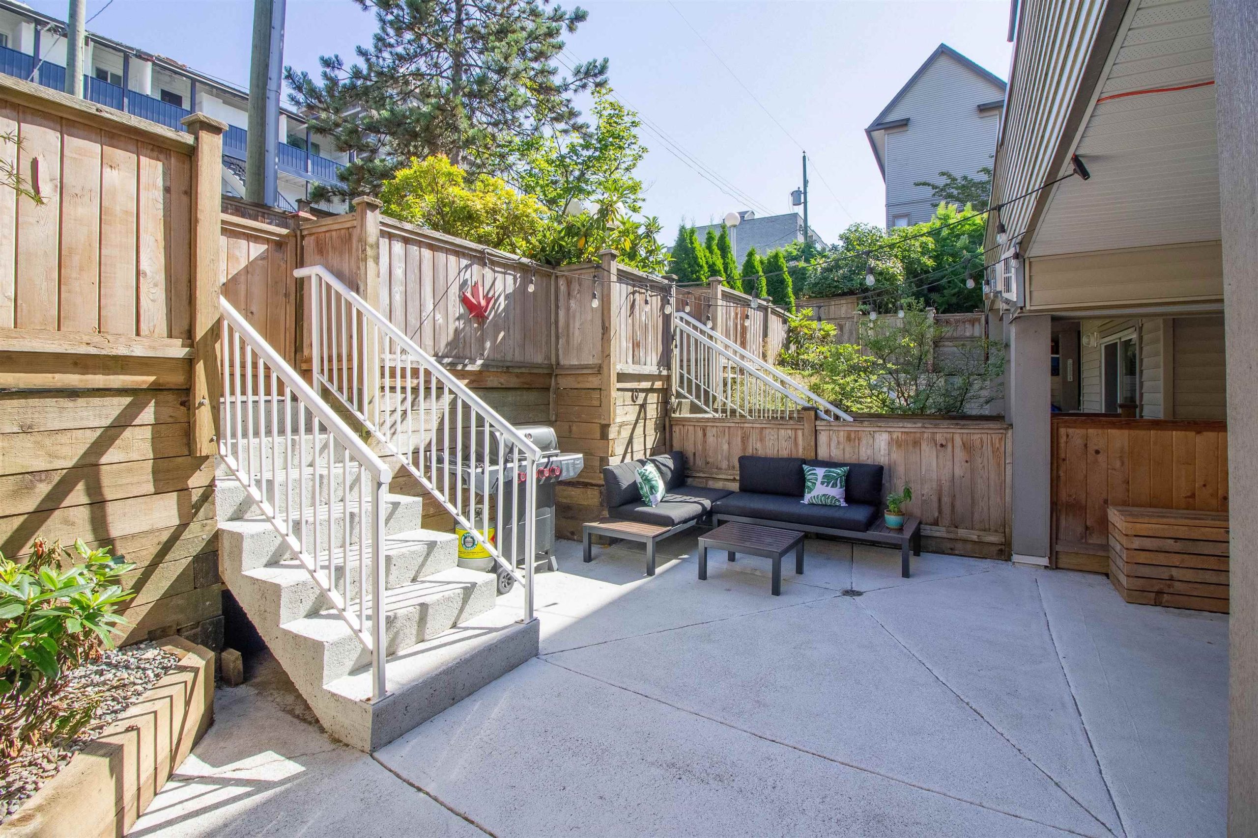 205 3709 PENDER STREET, BURNABY 18
