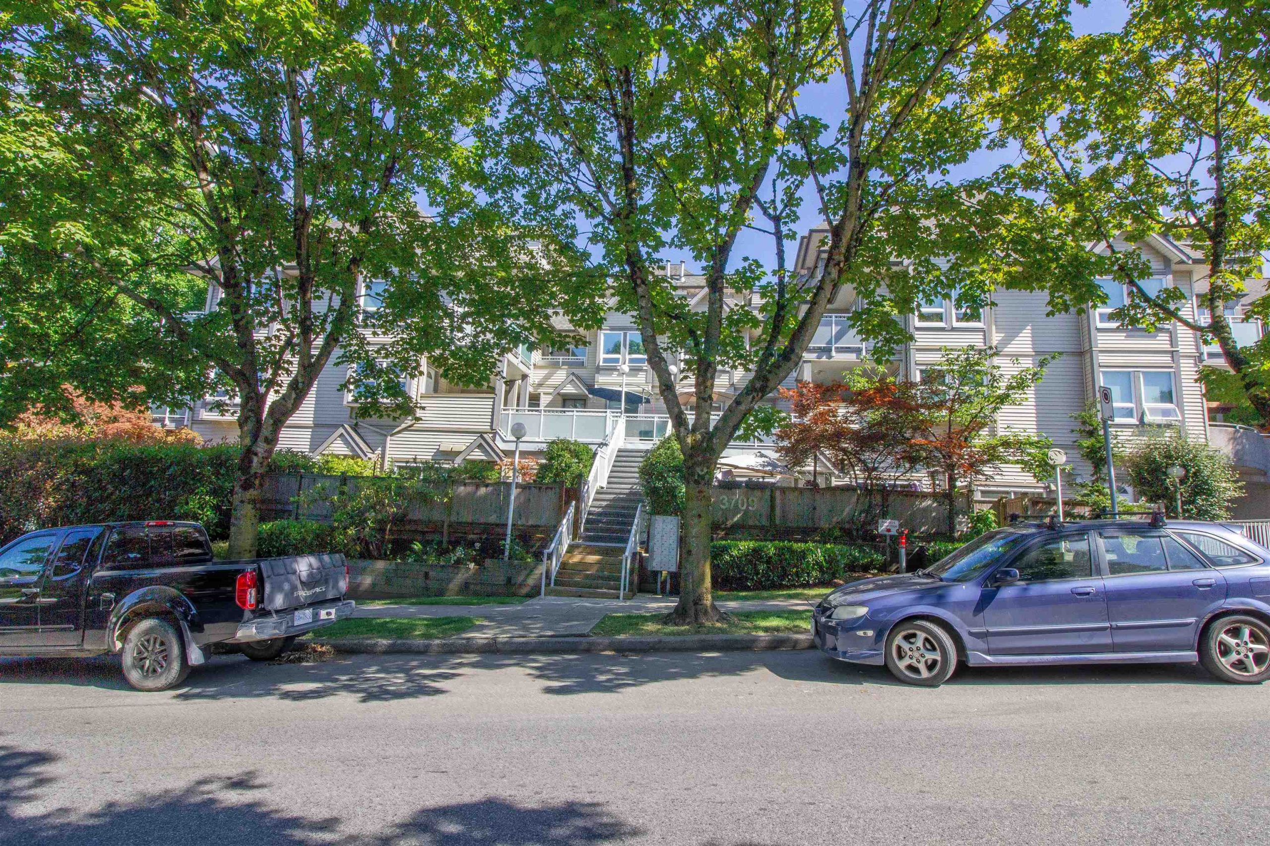 205 3709 PENDER STREET, BURNABY 24