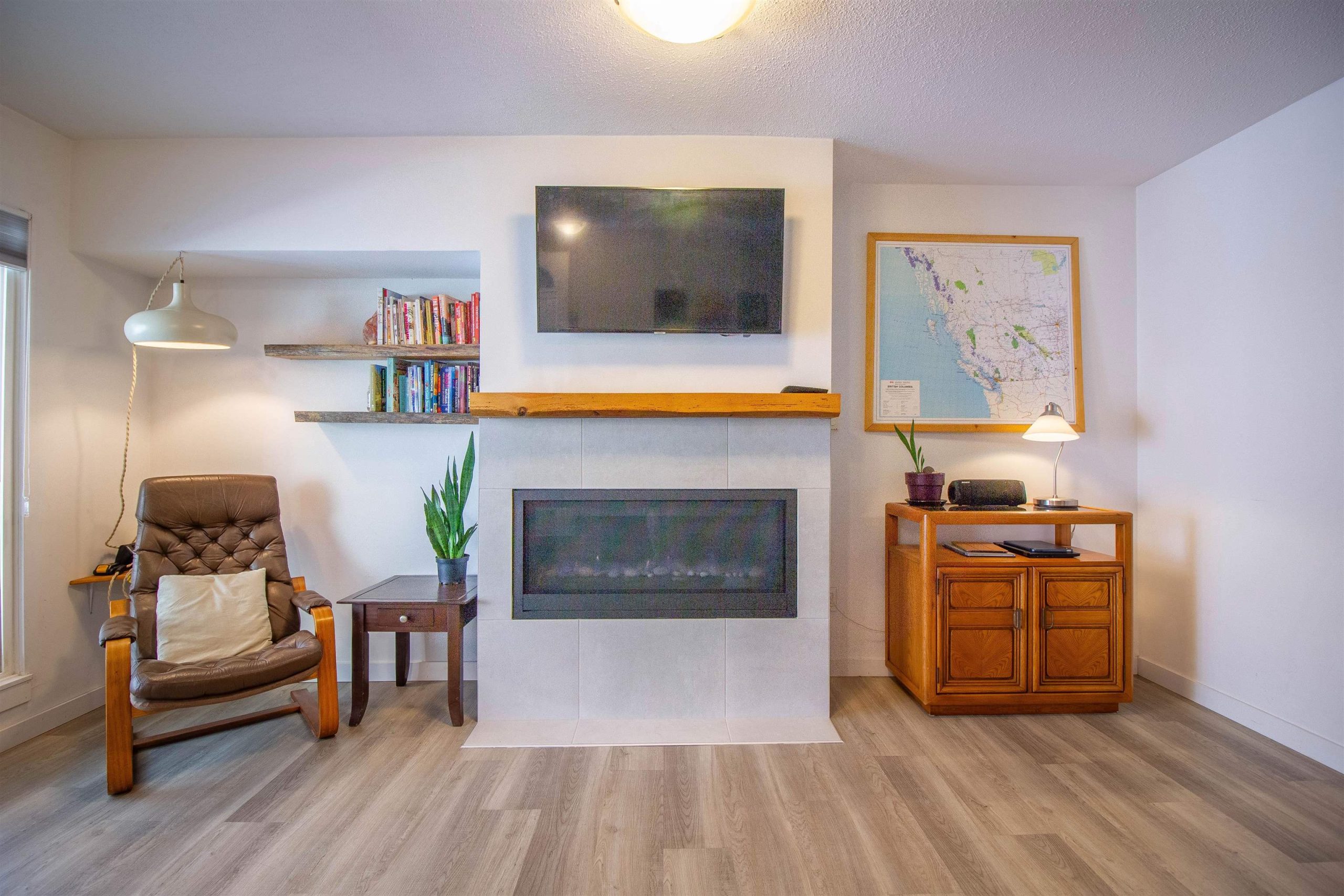 205 3709 PENDER STREET, BURNABY 3