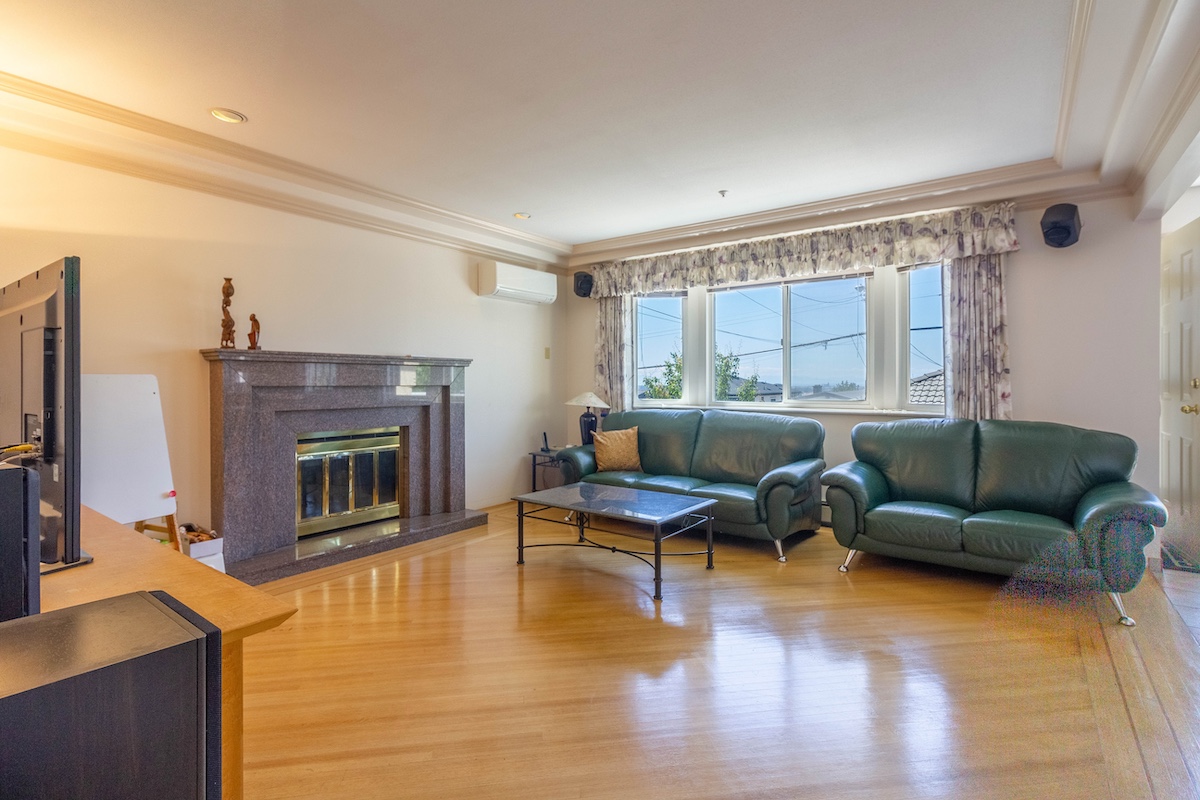 2006 QUALICUM DRIVE 11