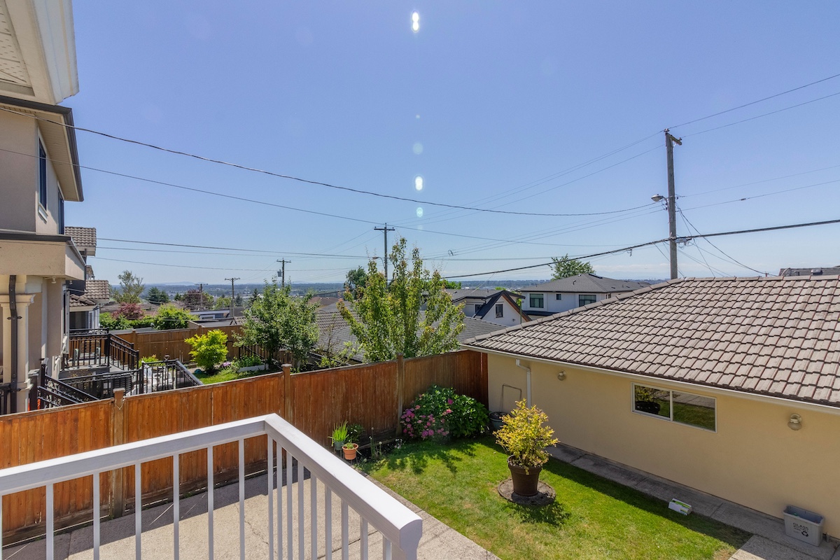 2006 QUALICUM DRIVE 14