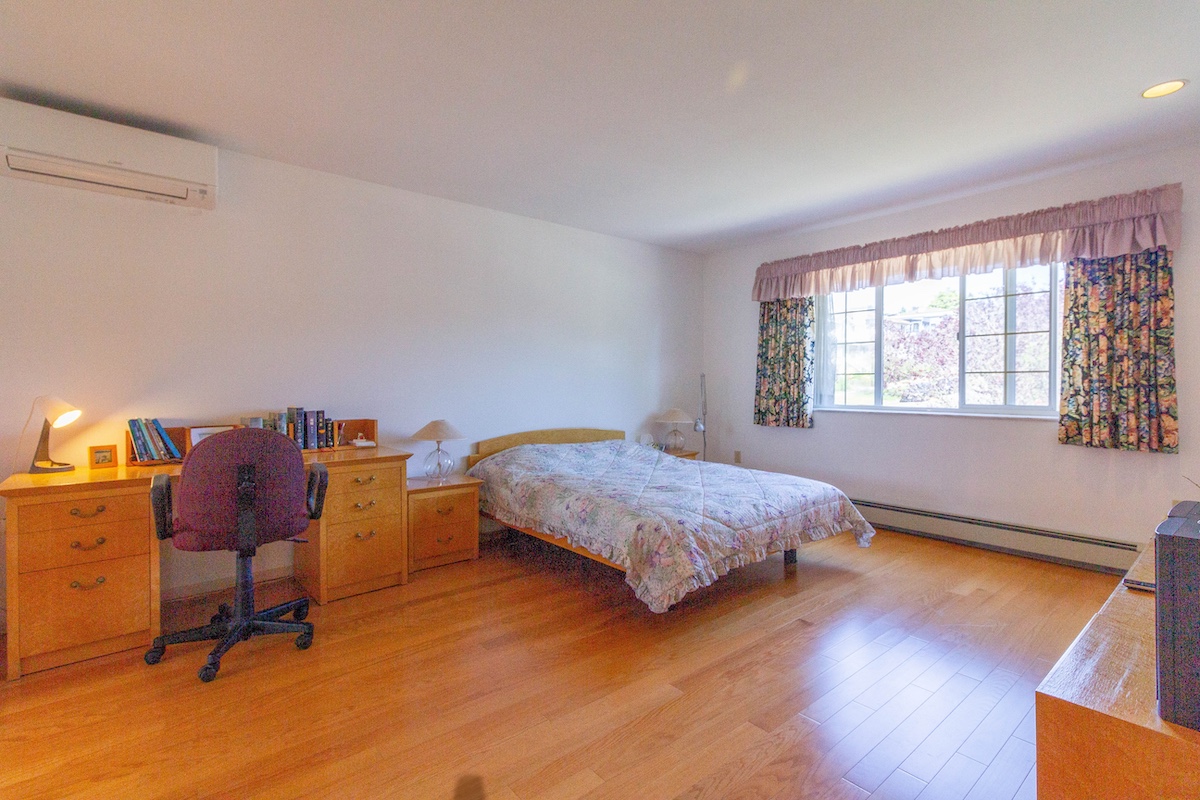 2006 QUALICUM DRIVE 17
