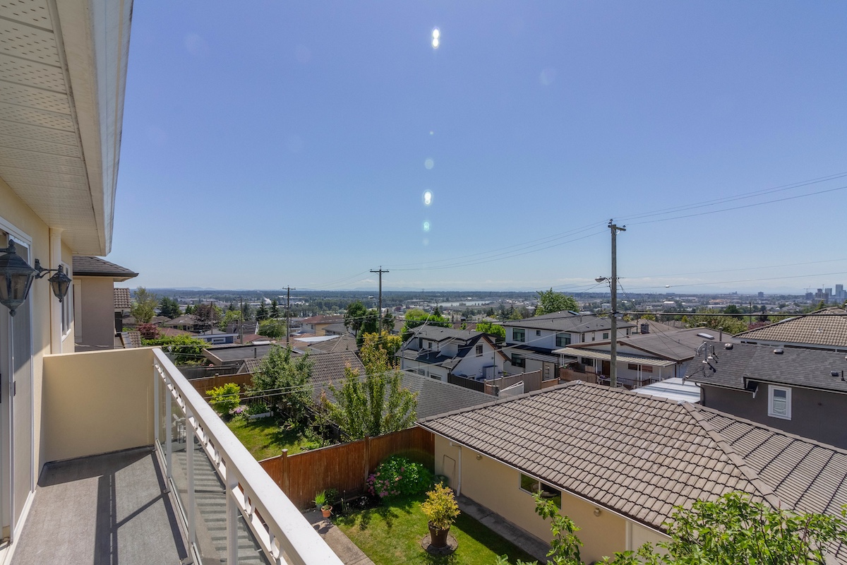 2006 QUALICUM DRIVE 23