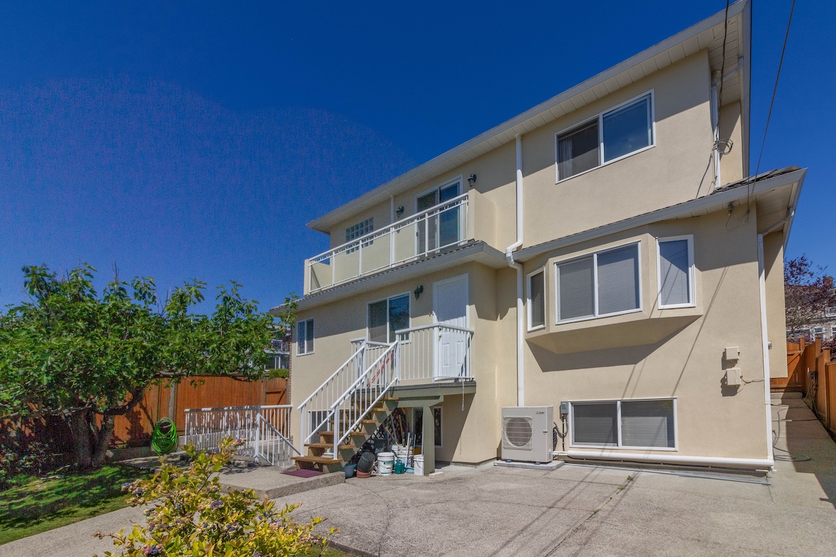 2006 QUALICUM DRIVE 37