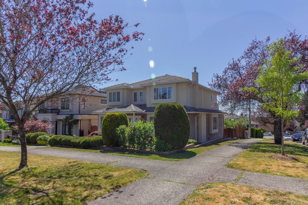 2006 QUALICUM DRIVE 40