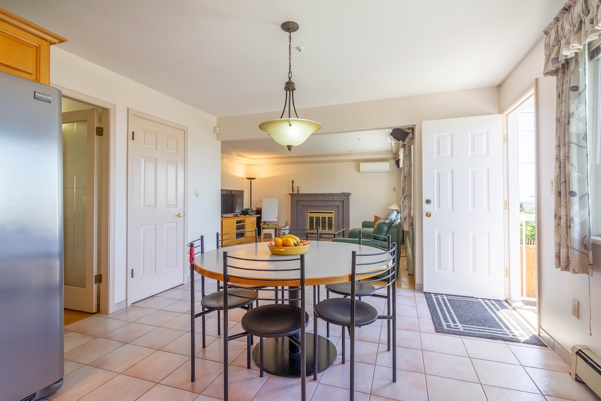 2006 QUALICUM DRIVE 10