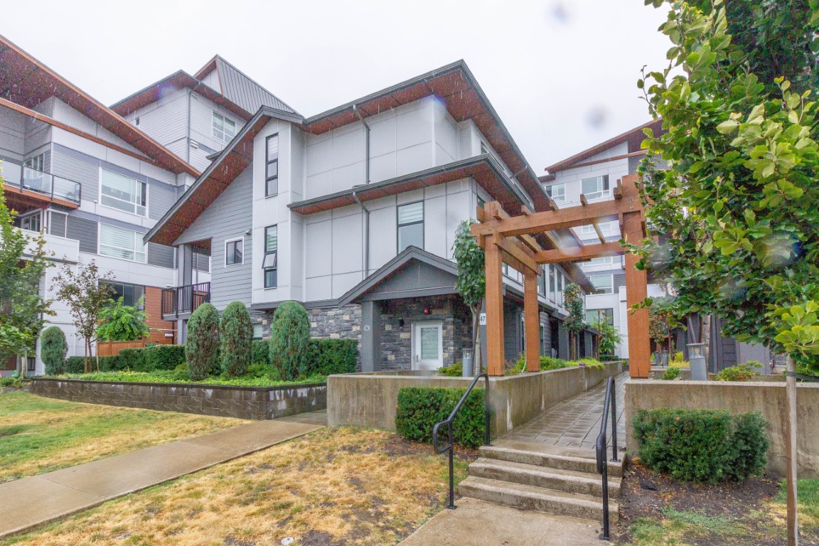 6 8447 115 STREET, DELTA 2