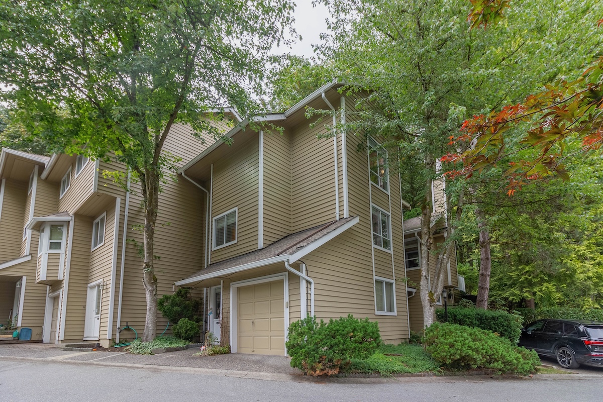 6 9000 ASH GROVE CRESCENT, BURNABY
