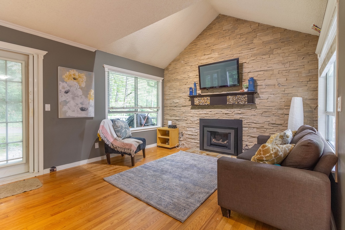 6 9000 ASH GROVE CRESCENT, BURNABY 2