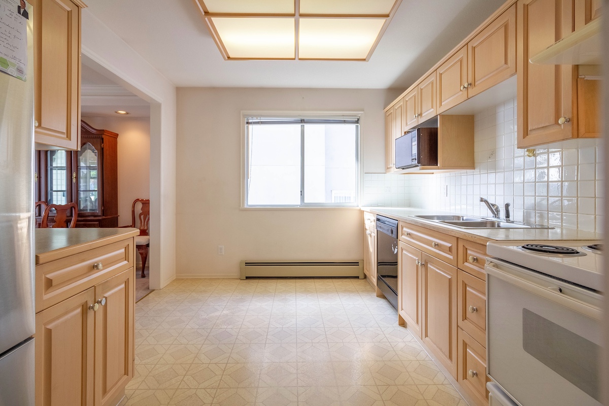 3797 PARKER STREET 10
