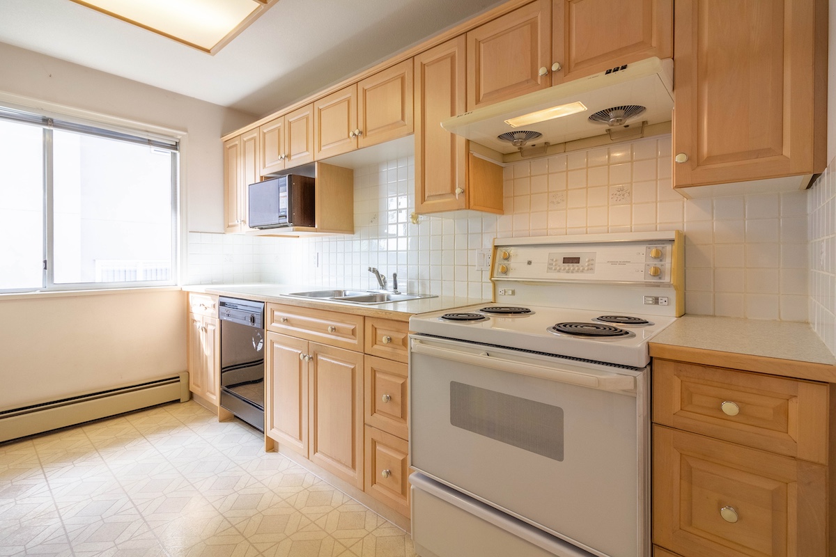 3797 PARKER STREET 11