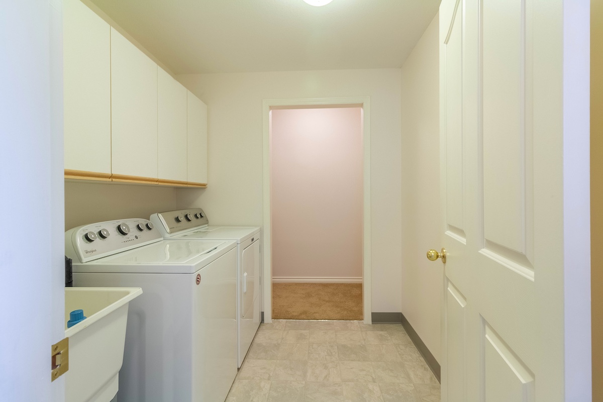 3797 PARKER STREET 23