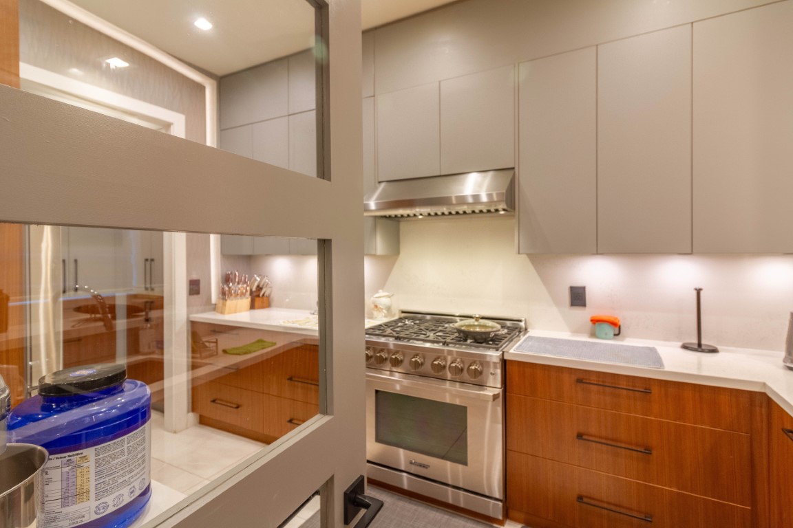 13906 35A AVENUE 11
