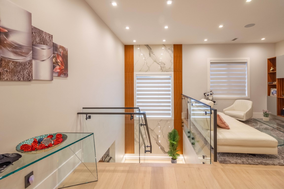 13906 35A AVENUE 19
